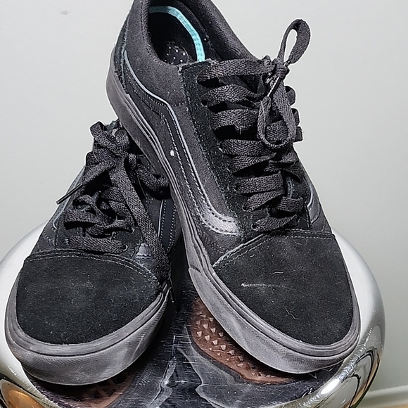 Vans Unisex Black and Gray Casual Claddic Vans Skate Sneakers Mens 9 Women 10.5 - Picture 2 of 8